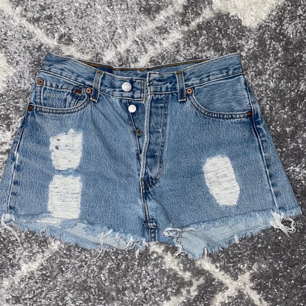 Levi’s 501 shorts, W:29, L:32